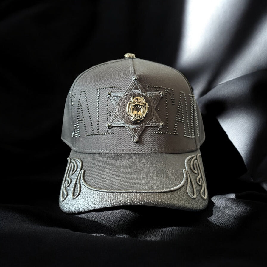 Baez x Víctor Mendivil “CAPITÁN”